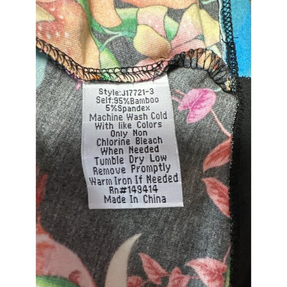 Johnny Was Andra Short Sleeve V Neck Swing T-Shirt Multi-Colors Size XXS - Picture 5 of 6